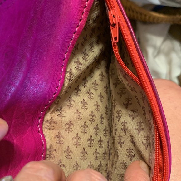 BARBIE PINK FUSCHIA MAGENTA TOOLED LEATHER WALLET PASSPORT CASE - Picture 4 of 9